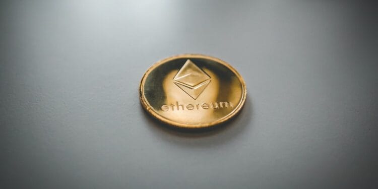 800,000 ETH Stream Out Of Centralized Exchanges In 2024
