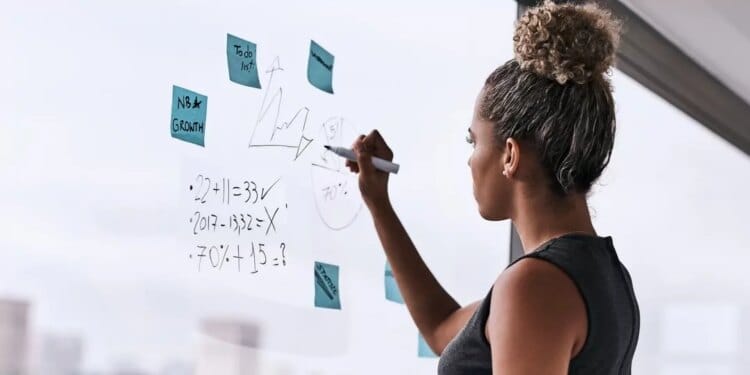 Maximizing SaaS software analytics worth with AI