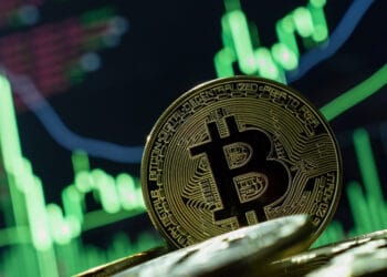 Bitcoin mining CEOs agree on $250k value goal for 2028 halving