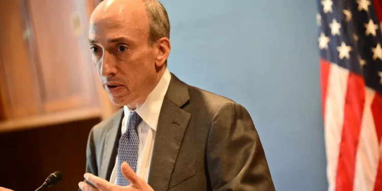 Coinbase Recordsdata Authorized Movement Towards SEC Over Misplaced Texts From Ex-Chair Gary Gensler