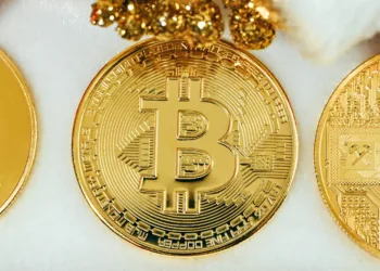 Tether Scoops $1 Billion In Bitcoin, Strengthening $10-B Stockpile